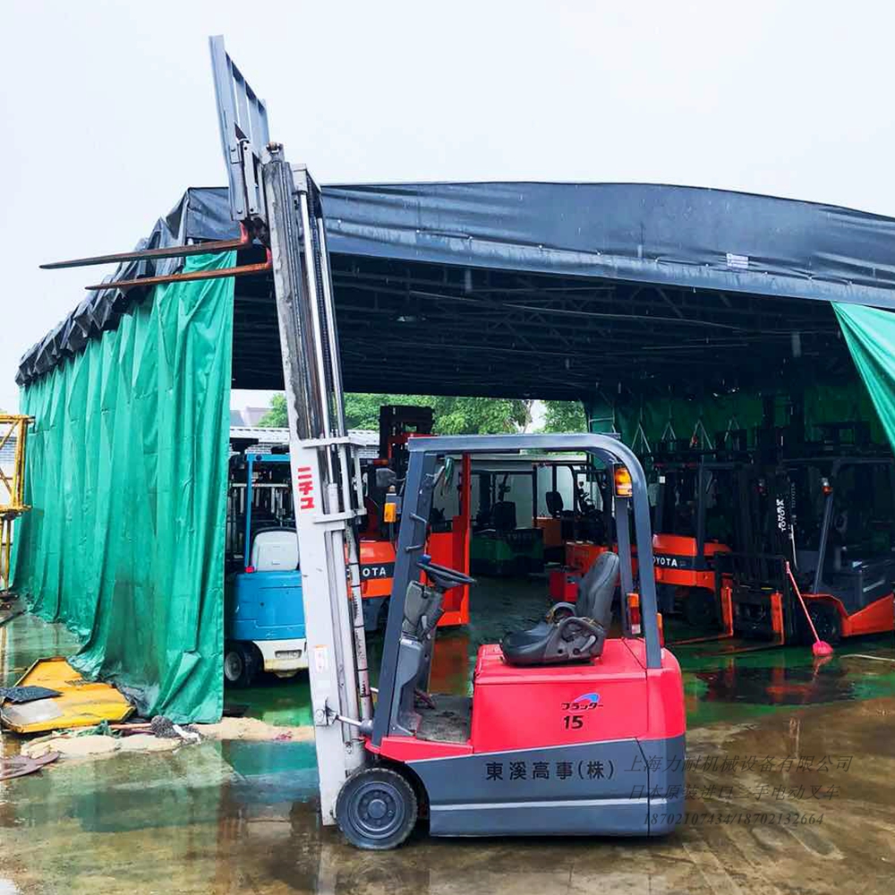 力至優(yōu)Nichiyu 1.5噸電動(dòng)叉車(chē) 日本進(jìn)口力至優(yōu)電瓶叉車(chē) 三支點(diǎn)