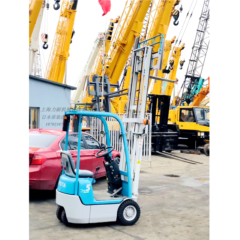現(xiàn)貨原裝小型進(jìn)口豐田0.5噸二手電動(dòng)叉車電動(dòng)堆高搬運(yùn)車