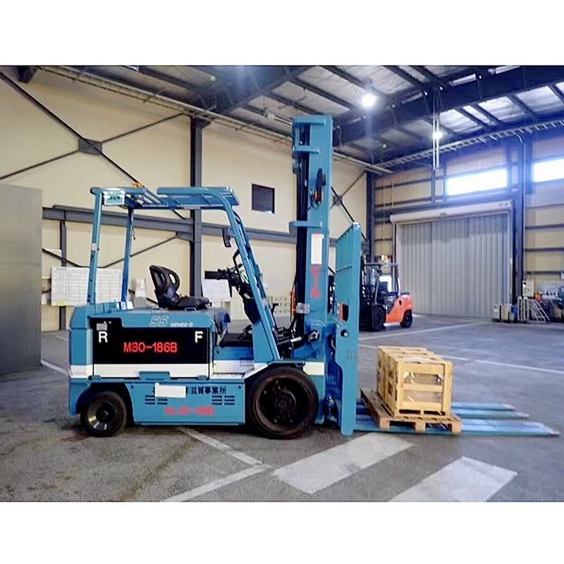 二手原裝豐田5噸電動(dòng)叉車門架5米帶側(cè)移